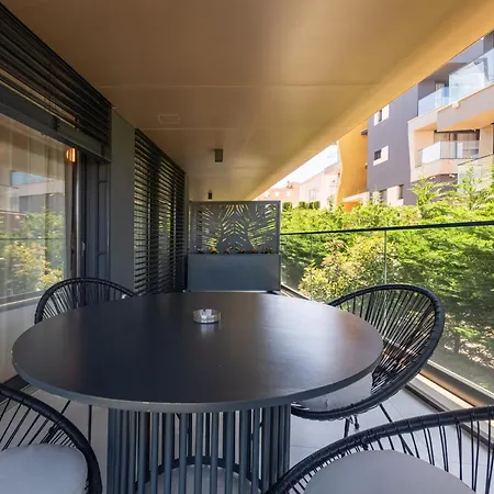 Seaside Luxury Apartmenthouse Infinity Blue Lägenhet Zadar